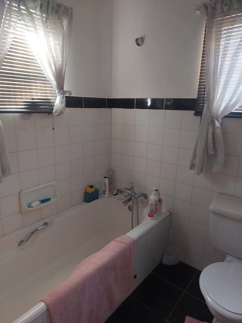 4 Bedroom Property for Sale in Orkney North West